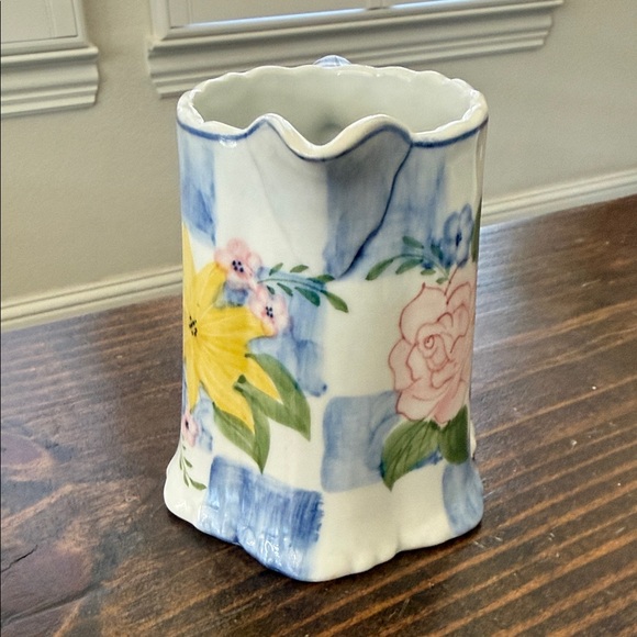 Andrea By Sadek Pink, Yellow & Blue Floral Sugar and Creamer Set - Picture 6 of 13